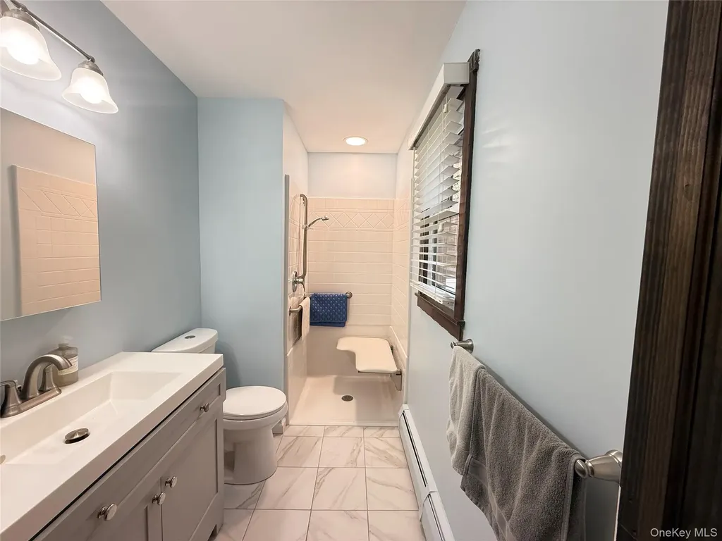 2 Myers Lane Hyde Park NY 12538