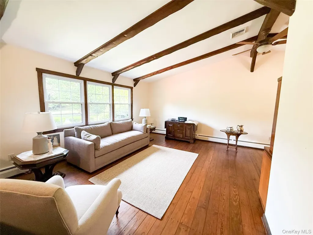 2 Myers Lane Hyde Park NY 12538