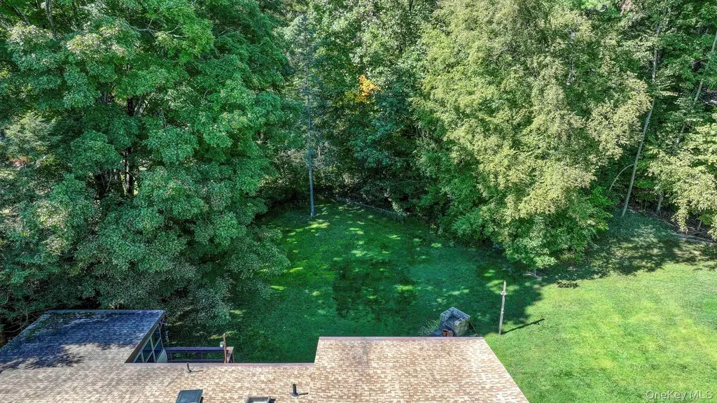 2 Myers Lane Hyde Park NY 12538