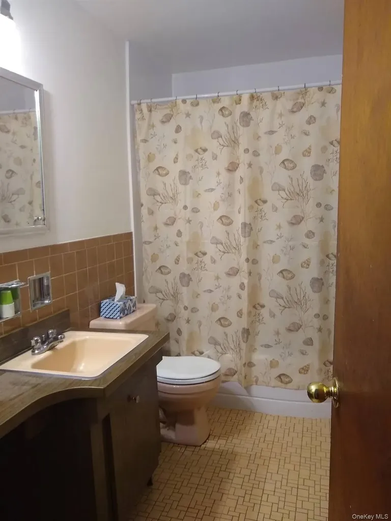 81-05 149th Avenue Howard Beach NY 11414