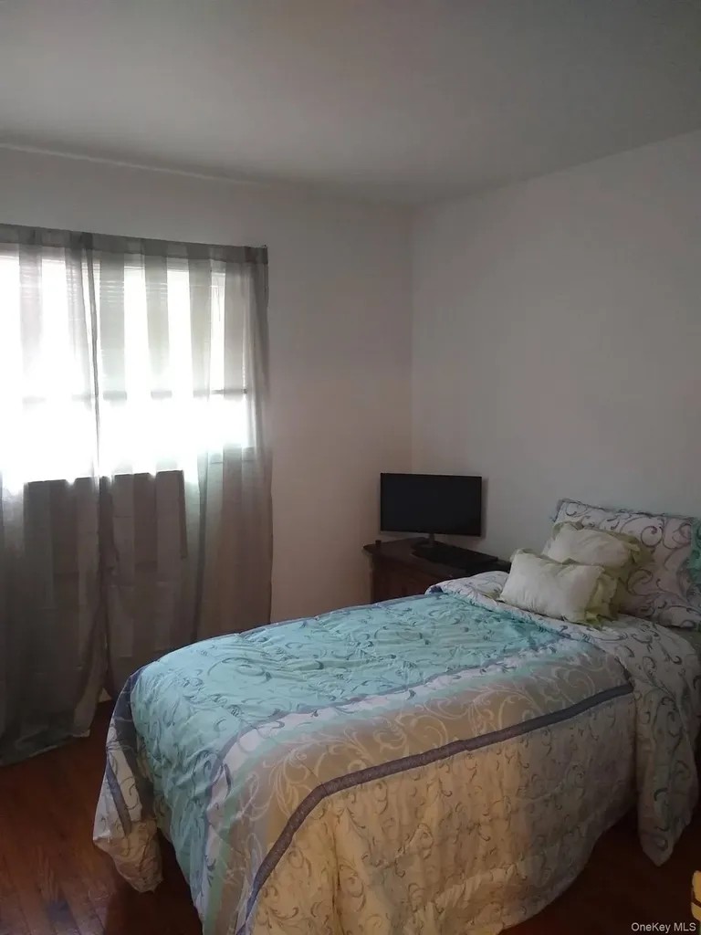 81-05 149th Avenue Howard Beach NY 11414