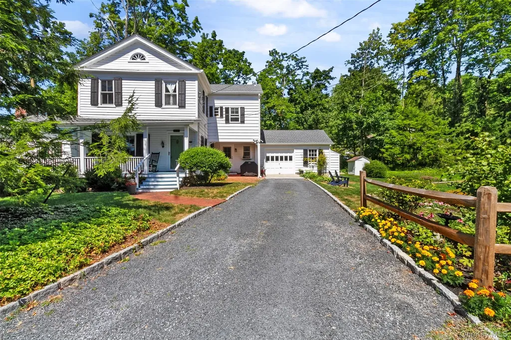 15 Old School Lane Pleasantville NY 10570