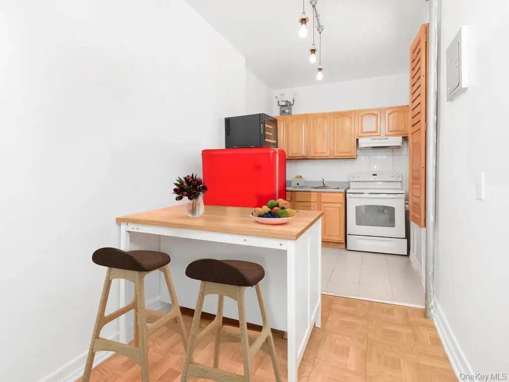 805 E 182nd Street Bronx NY 10460