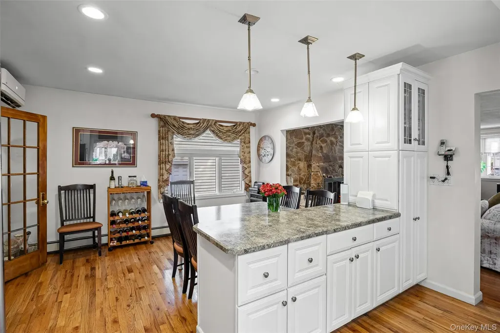 23 Nassau Road Great Neck NY 11021