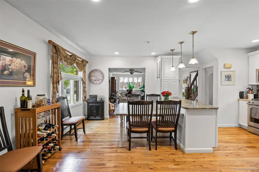 23 Nassau Road Great Neck NY 11021
