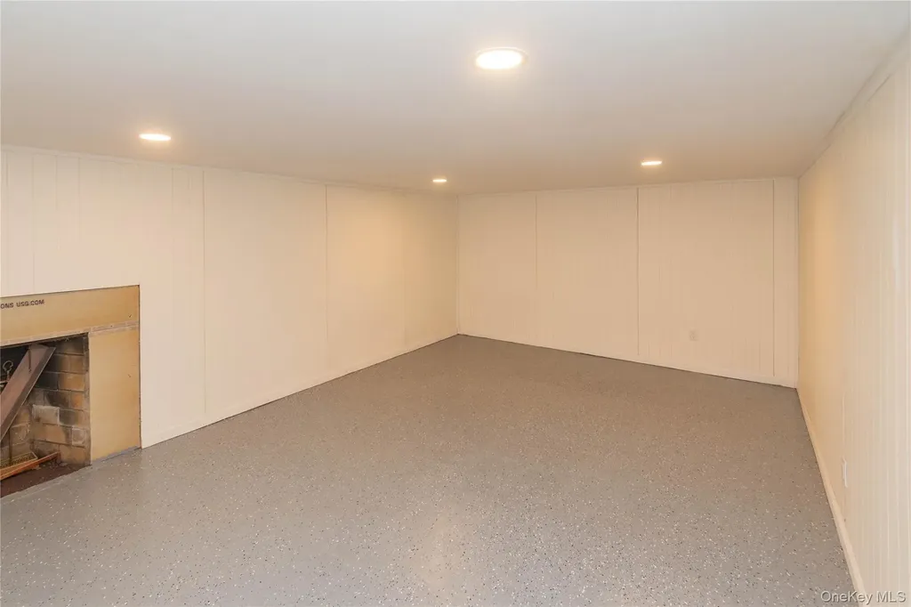 325 Hooker Avenue Poughkeepsie NY 12603