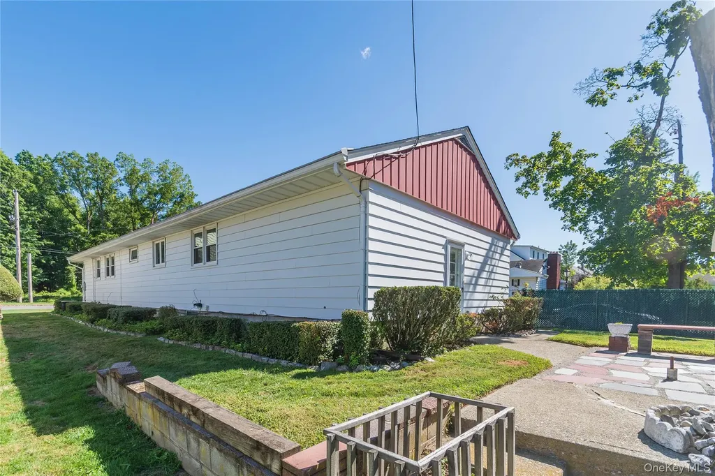 325 Hooker Avenue Poughkeepsie NY 12603