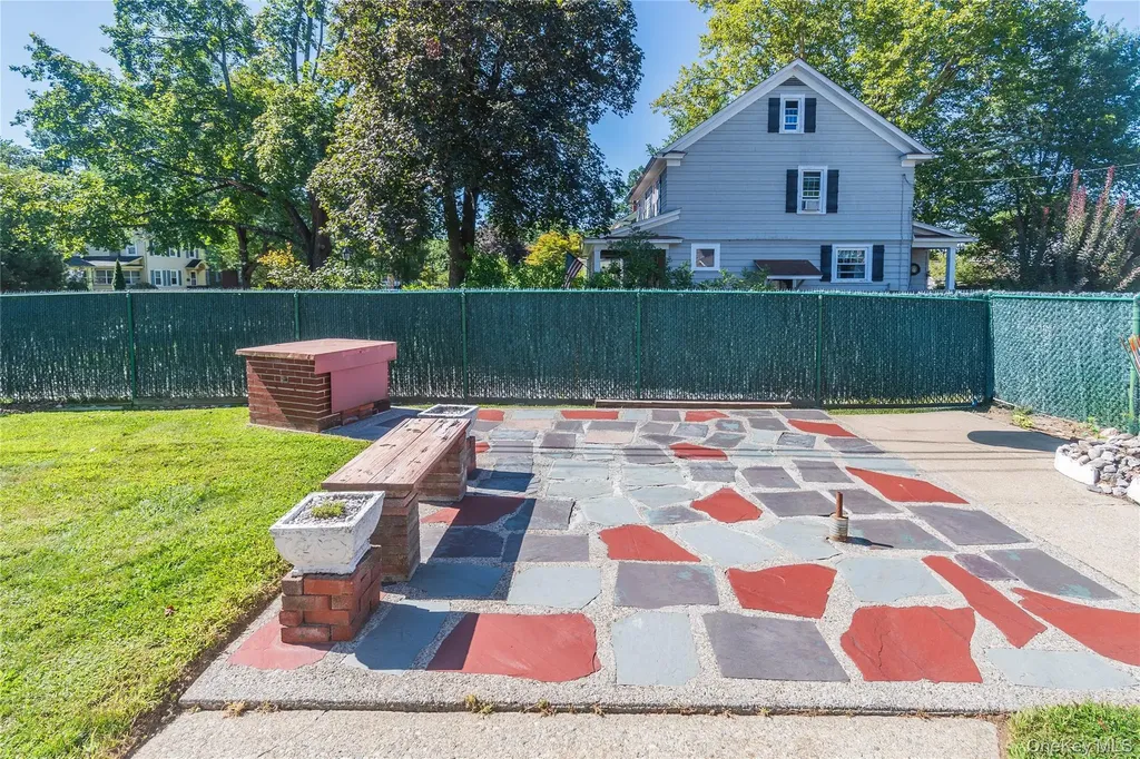 325 Hooker Avenue Poughkeepsie NY 12603