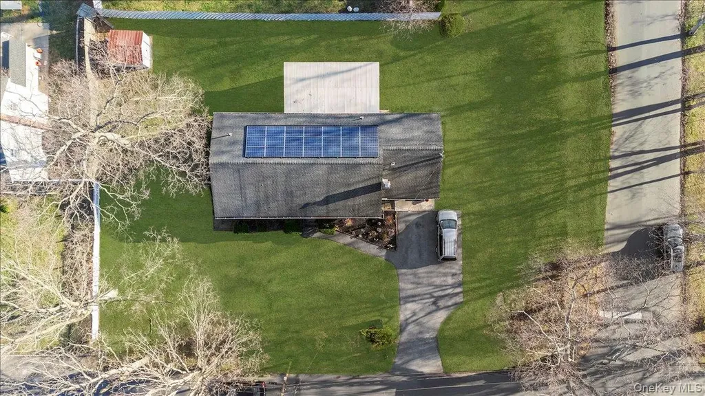 112 King Street Bay Shore NY 11706