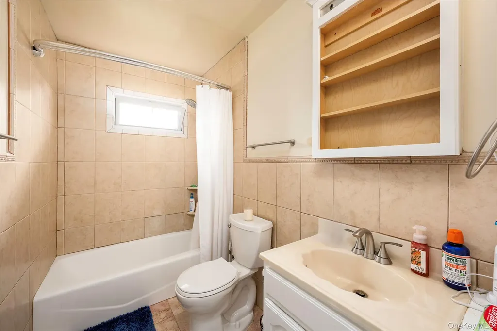 52 Van Wyck Drive Poughkeepsie NY 12601