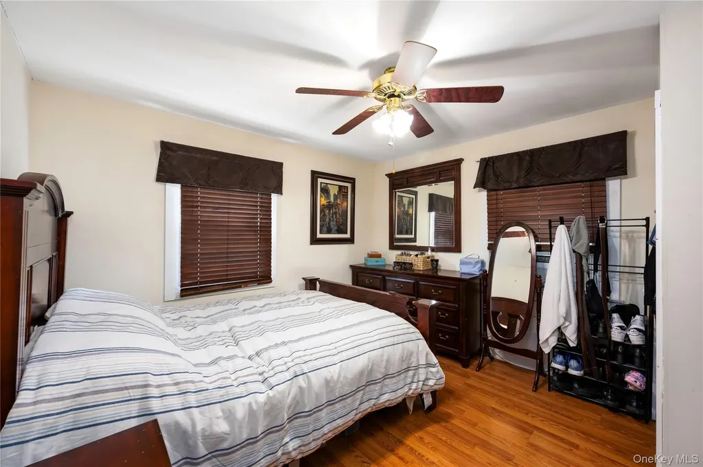 52 Van Wyck Drive Poughkeepsie NY 12601
