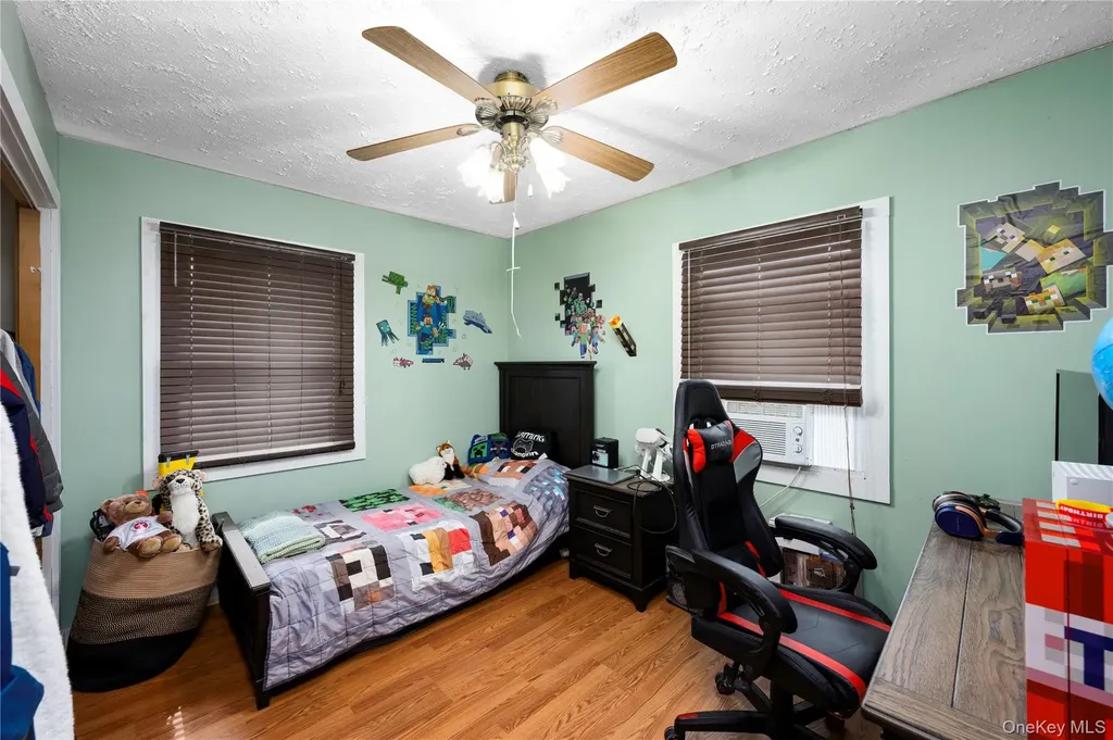52 Van Wyck Drive Poughkeepsie NY 12601