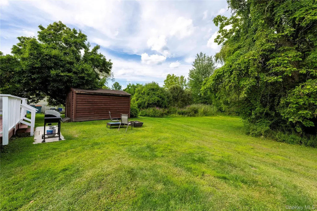 52 Van Wyck Drive Poughkeepsie NY 12601