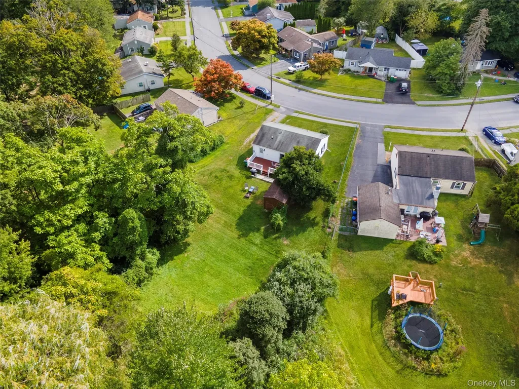 52 Van Wyck Drive Poughkeepsie NY 12601