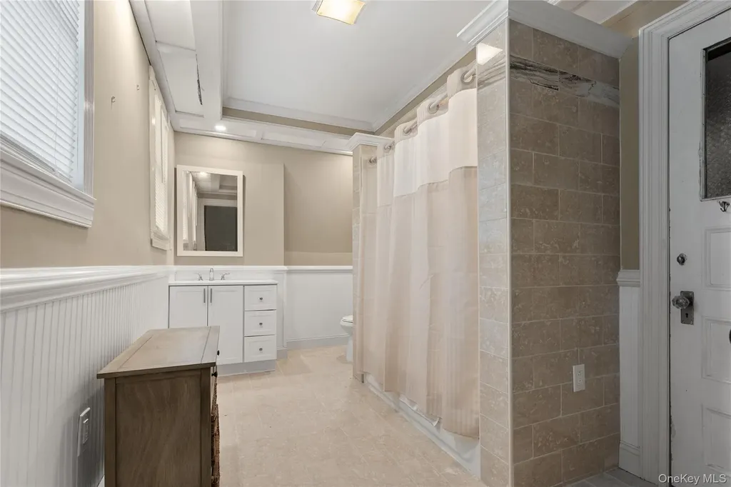 91 Ocean Avenue Bay Shore NY 11706