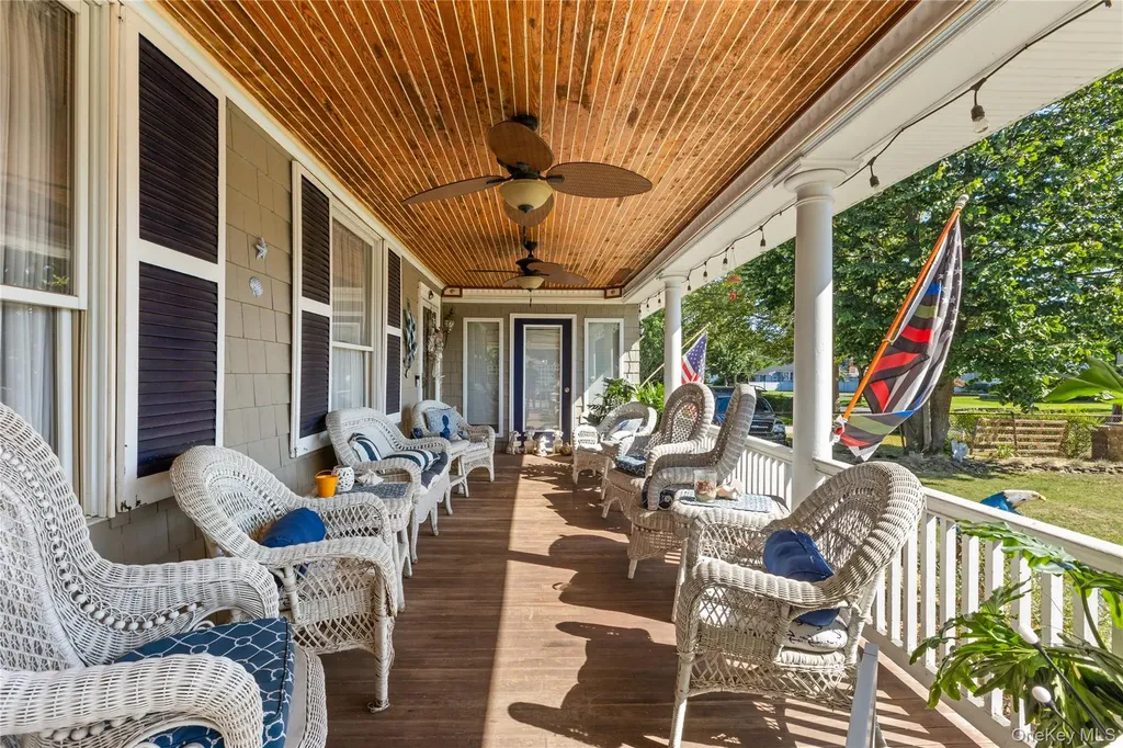 91 Ocean Avenue Bay Shore NY 11706