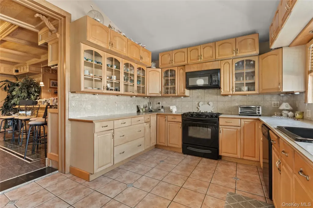 91 Ocean Avenue Bay Shore NY 11706