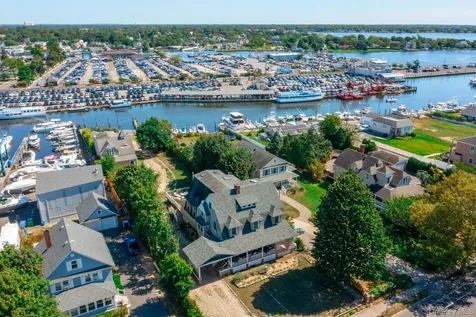 91 Ocean Avenue Bay Shore NY 11706