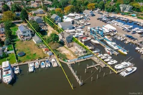 91 Ocean Avenue Bay Shore NY 11706