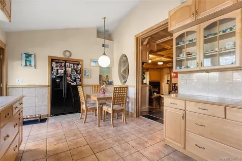 91 Ocean Avenue Bay Shore NY 11706