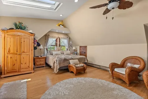 91 Ocean Avenue Bay Shore NY 11706