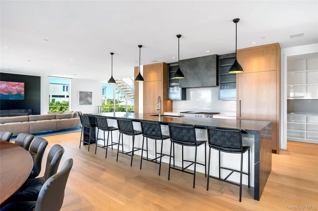345 Dune Road Westhampton Beach NY 11978