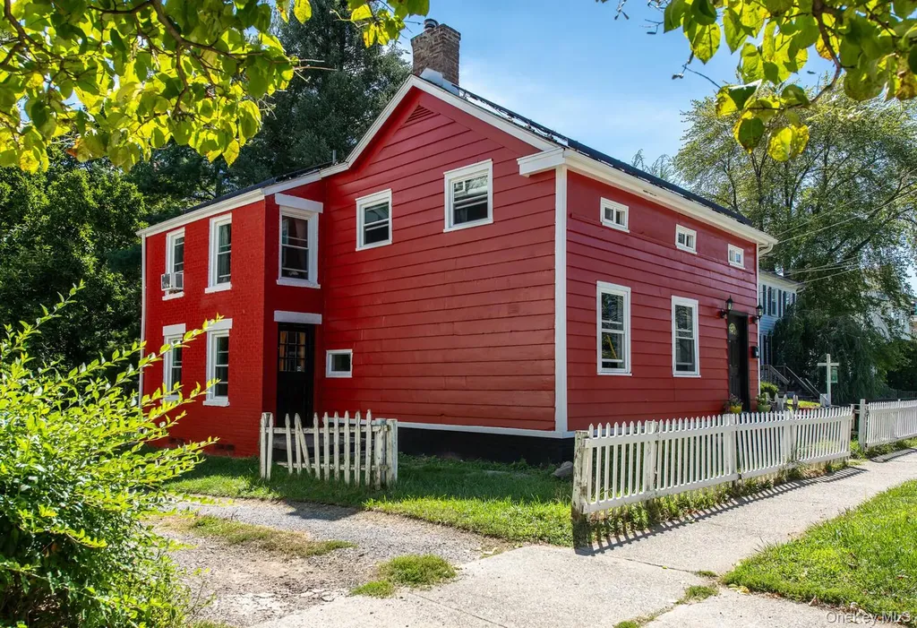88 S Hamilton Street Poughkeepsie NY 12601