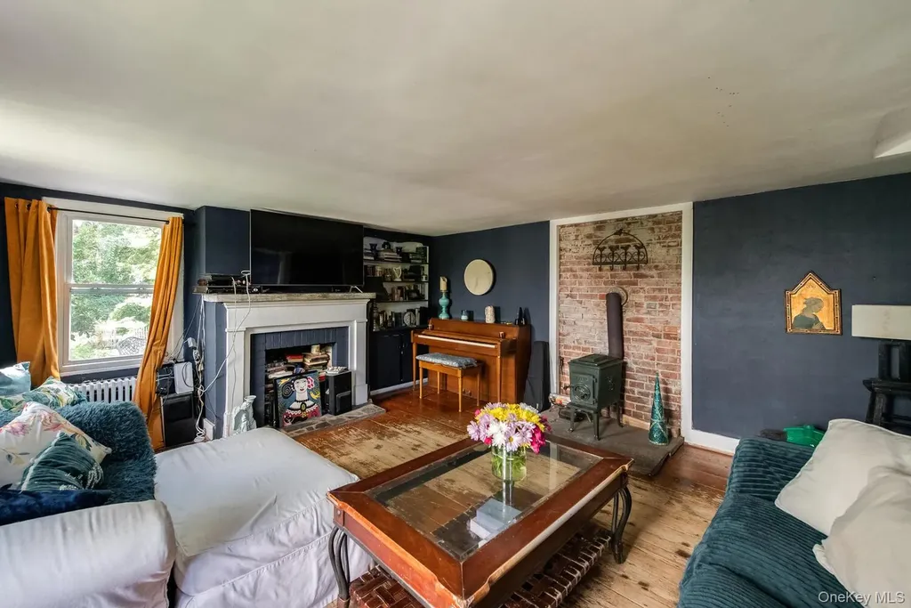 88 S Hamilton Street Poughkeepsie NY 12601