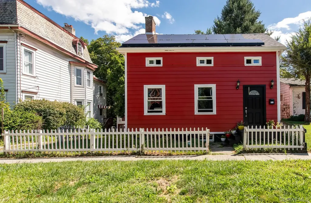 88 S Hamilton Street Poughkeepsie NY 12601