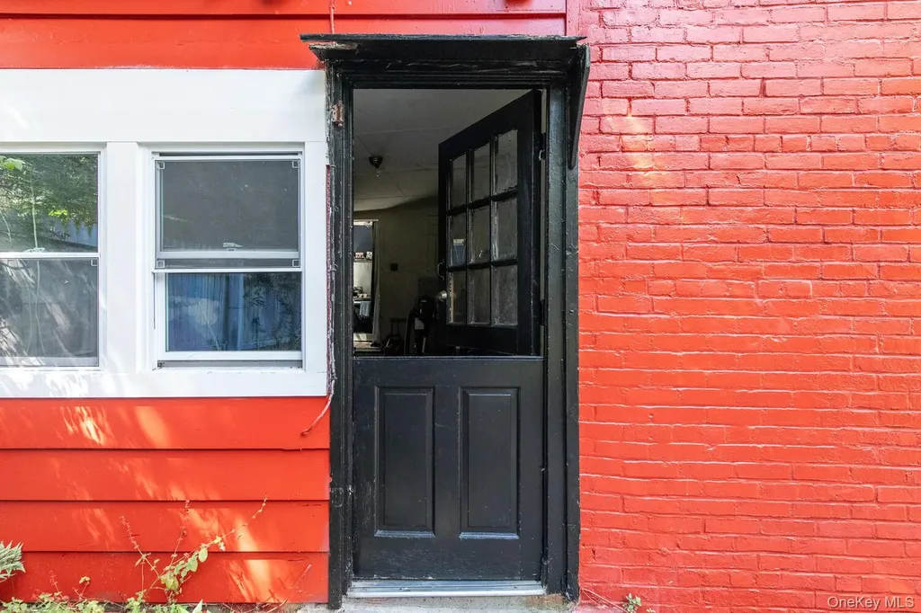 88 S Hamilton Street Poughkeepsie NY 12601