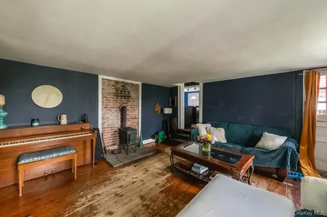 88 S Hamilton Street Poughkeepsie NY 12601