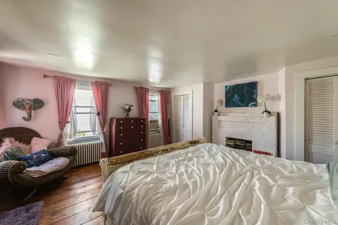 88 S Hamilton Street Poughkeepsie NY 12601