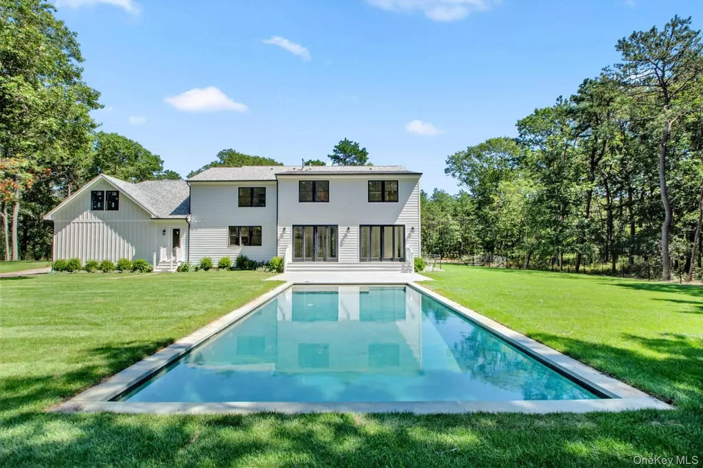 95 N Summit Boulevard Westhampton NY 11977
