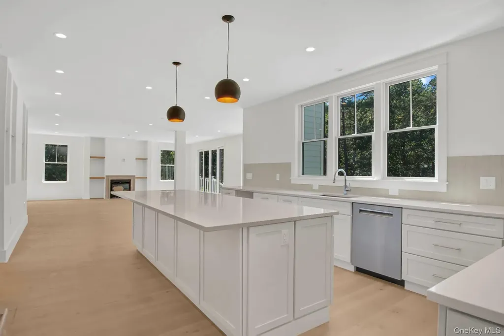 95 N Summit Boulevard Westhampton NY 11977