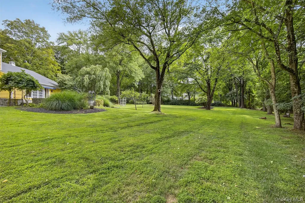 27 Orchard Hill Road Katonah NY 10536