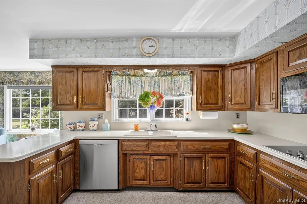27 Orchard Hill Road Katonah NY 10536