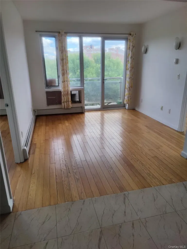 13621 Latimer Place Flushing NY 11354