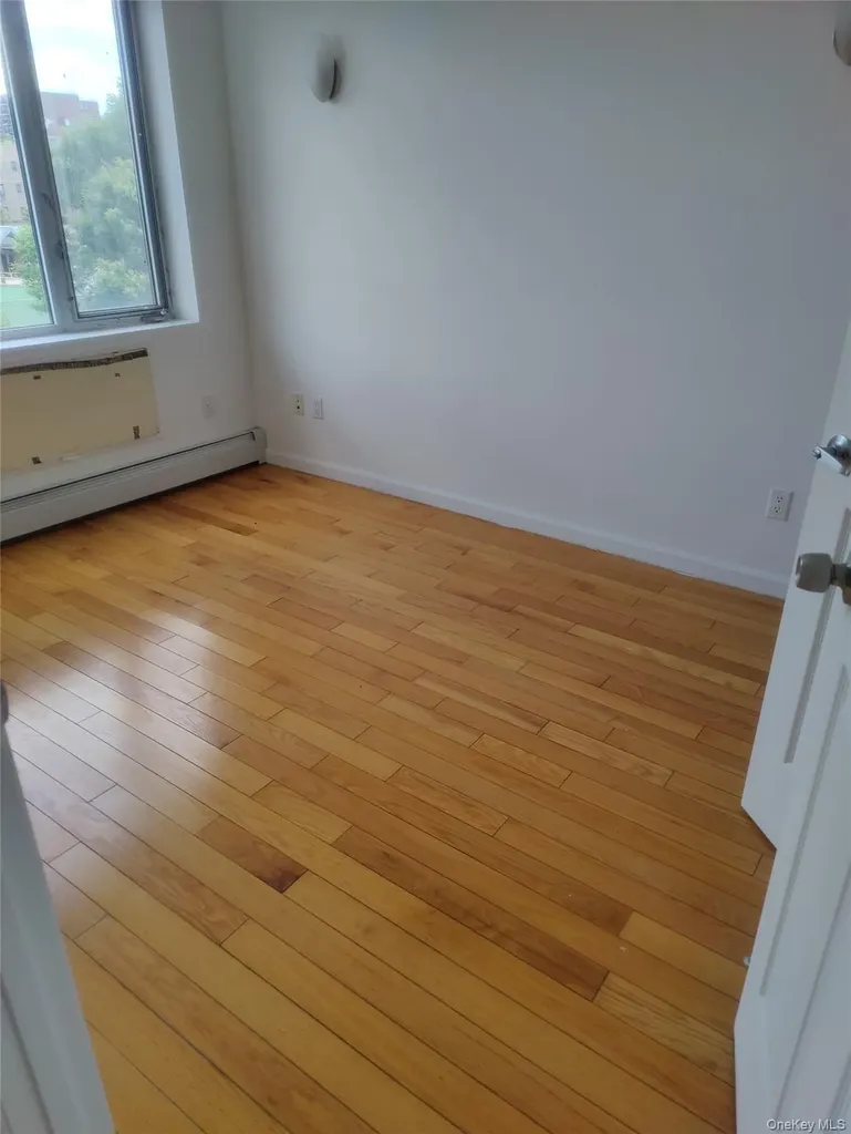 13621 Latimer Place Flushing NY 11354