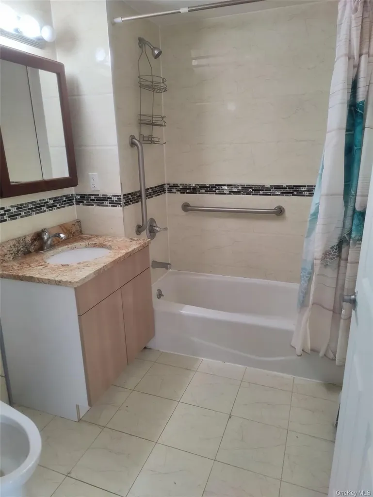 13621 Latimer Place Flushing NY 11354