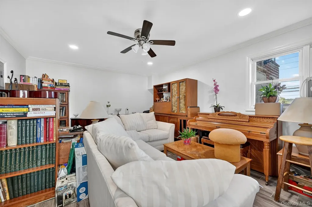 356 N Broadway Yonkers NY 10701