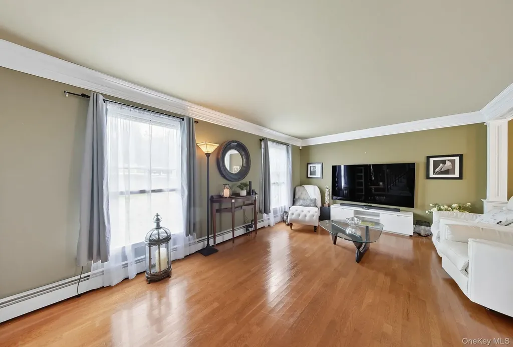 2 Dawn Court Chester NY 10918