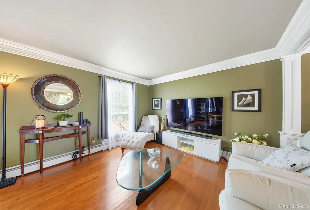 2 Dawn Court Chester NY 10918