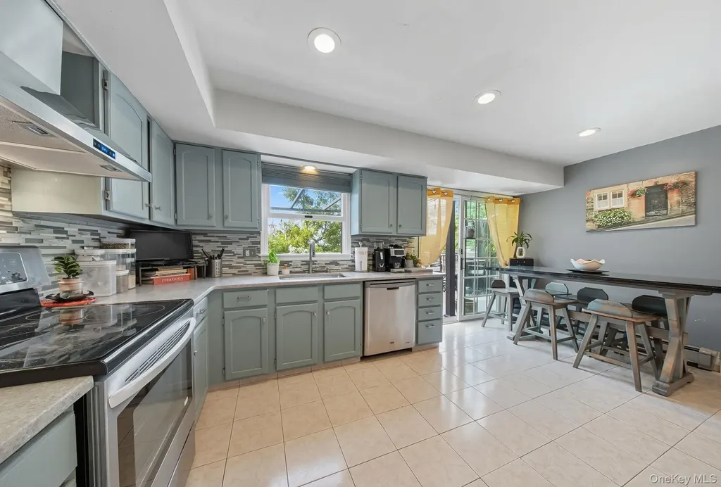 2 Dawn Court Chester NY 10918