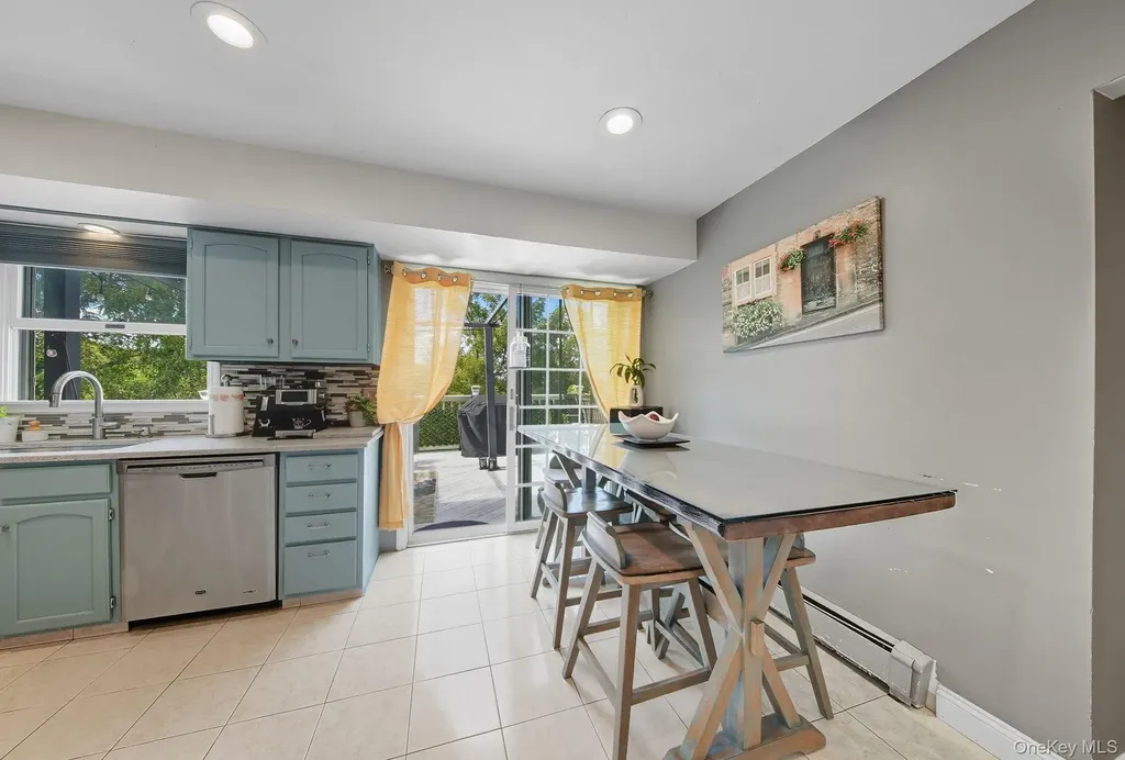 2 Dawn Court Chester NY 10918