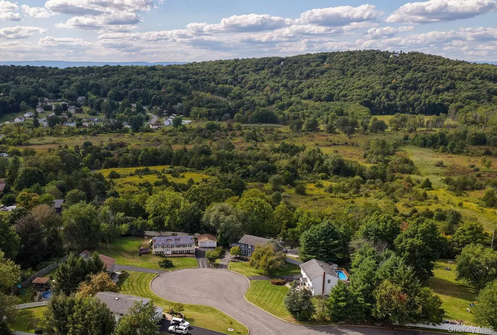 2 Dawn Court Chester NY 10918