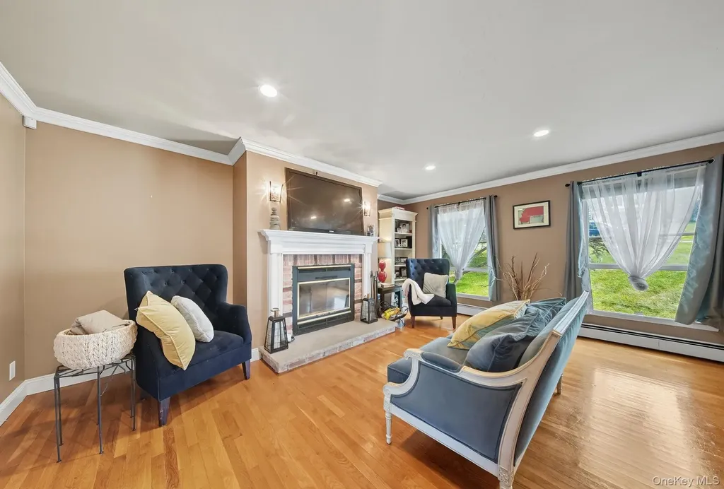 2 Dawn Court Chester NY 10918