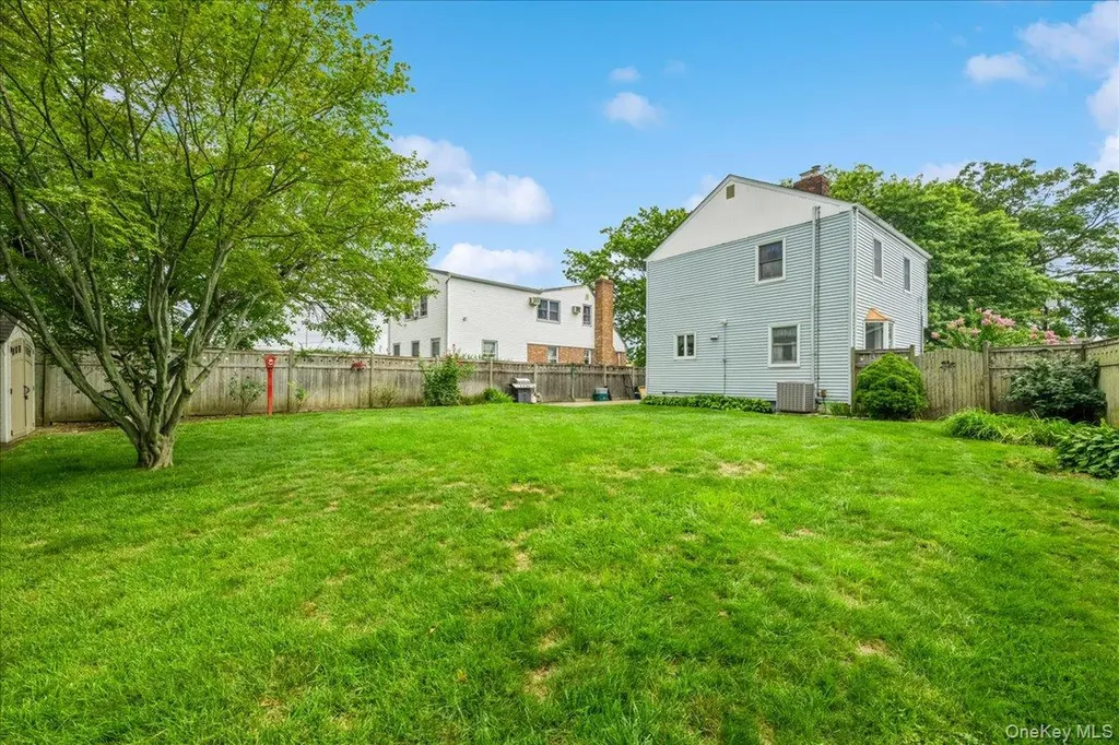 2090 Beech Street Wantagh NY 11793
