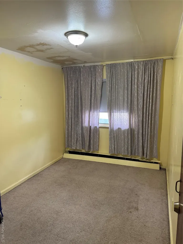 1254 Rosedale Avenue Bronx NY 10472
