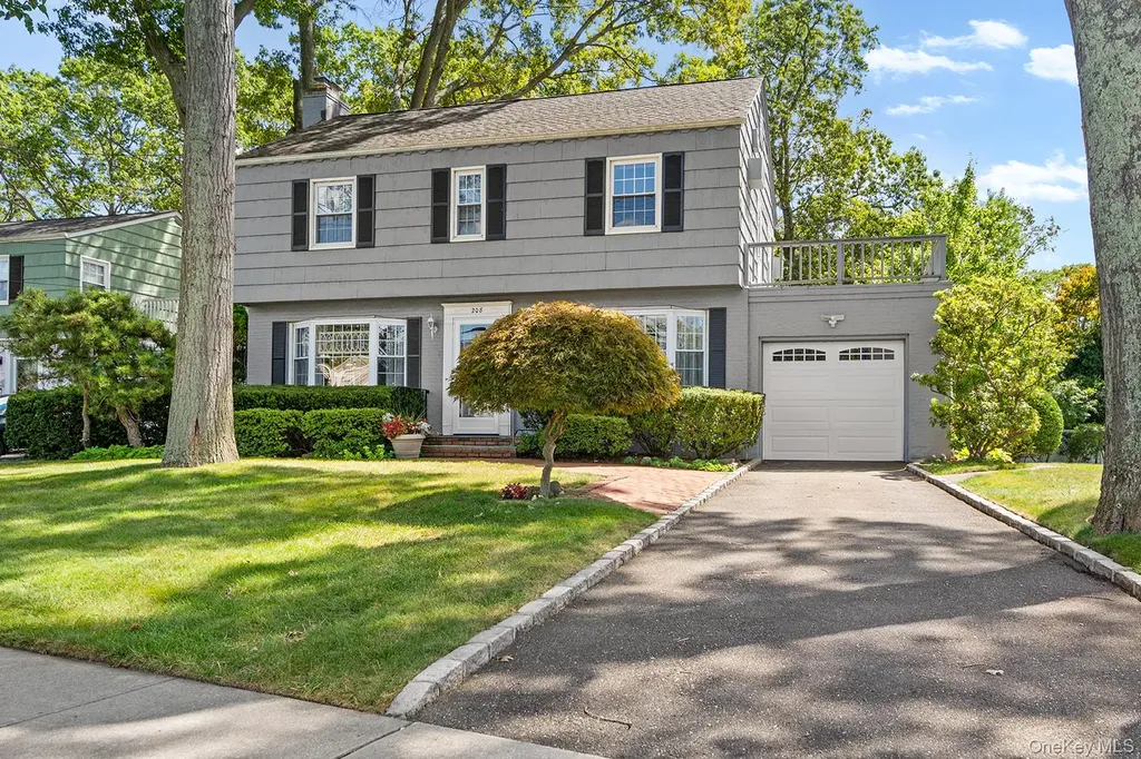 208 Camp Avenue Merrick NY 11566
