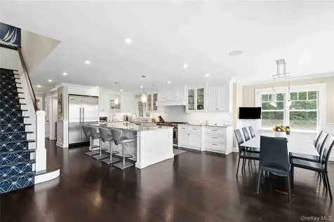 69 Shore Road Westhampton NY 11977